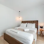 Apartment Seasons