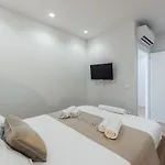 Apartment Seasons