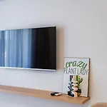 Seasons Apartment *