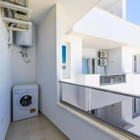 Apartment Seasons Golem (Tirana)